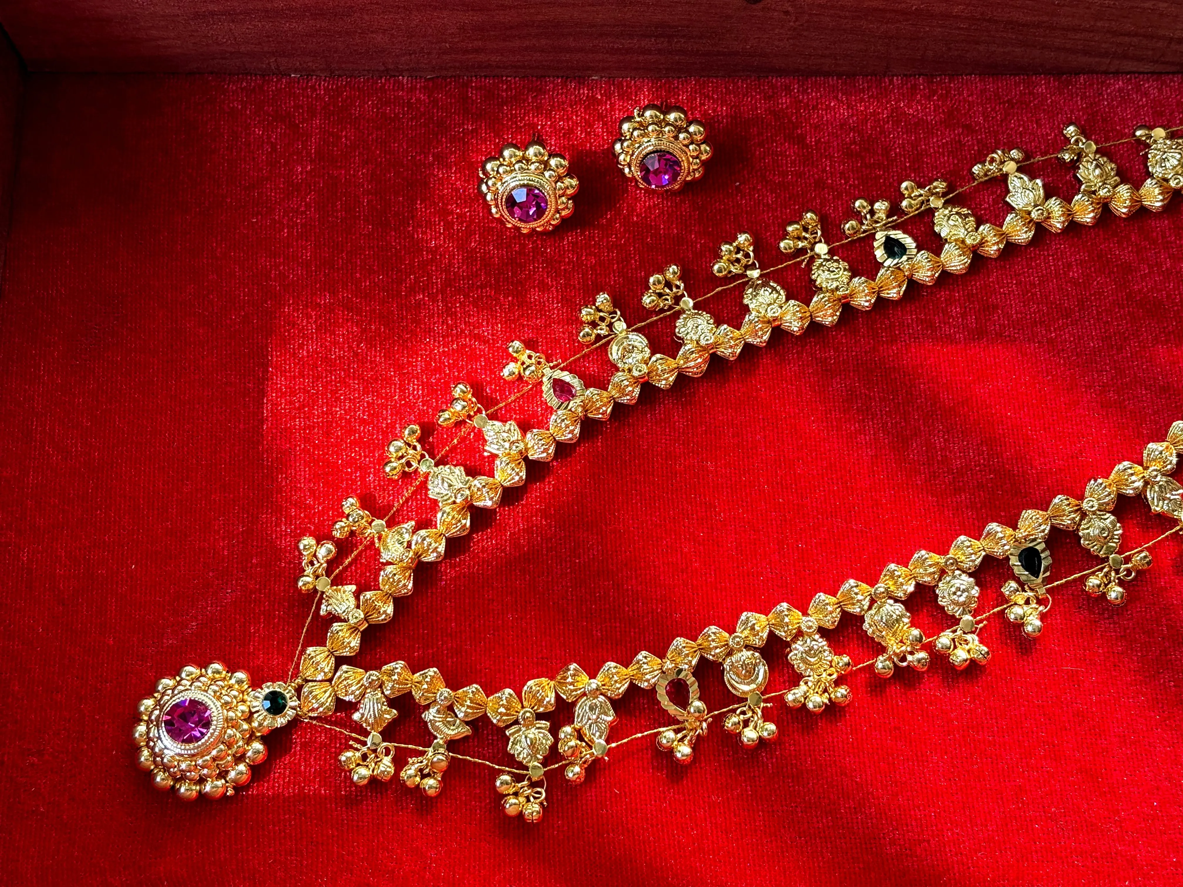 कोल्हापुरी साज   कानातले | Kolhapuri Saaj   Earrings