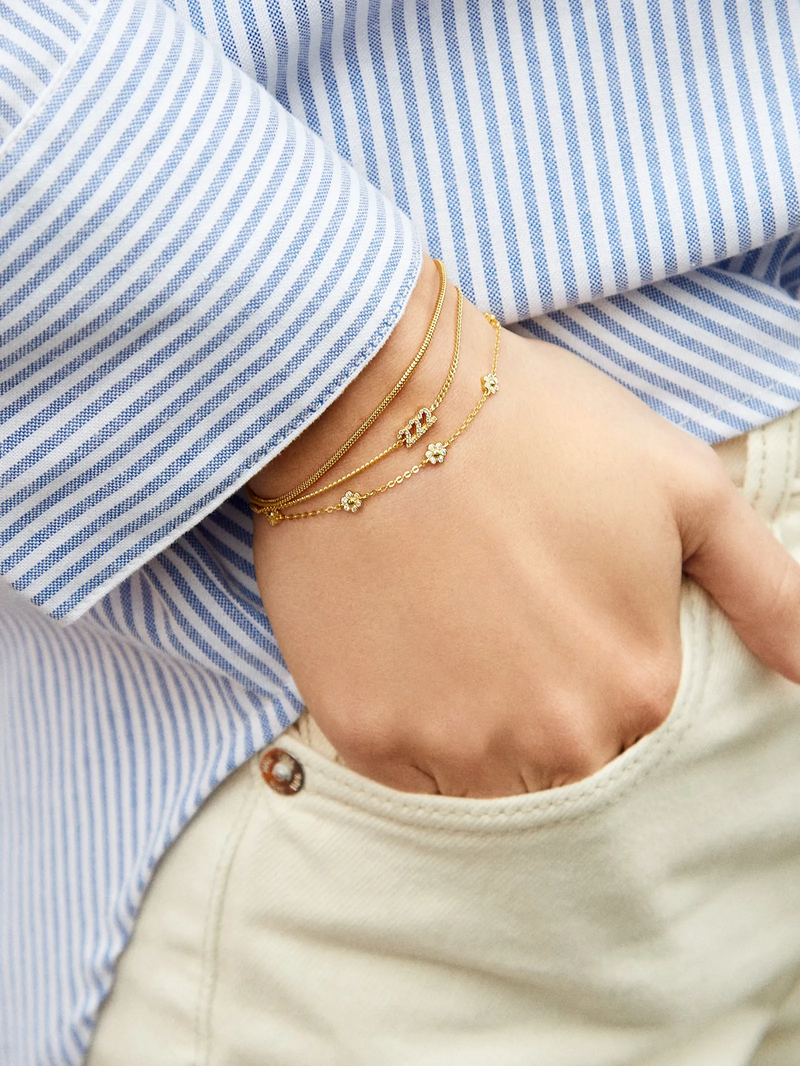 18K Gold Angel Number Custom Nameplate Bracelet - Gold