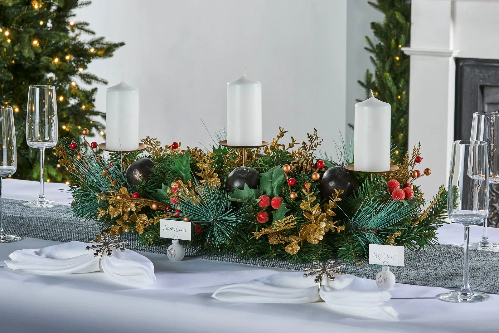3 Pillar Decorated Garland Candle Holder, 76 cm