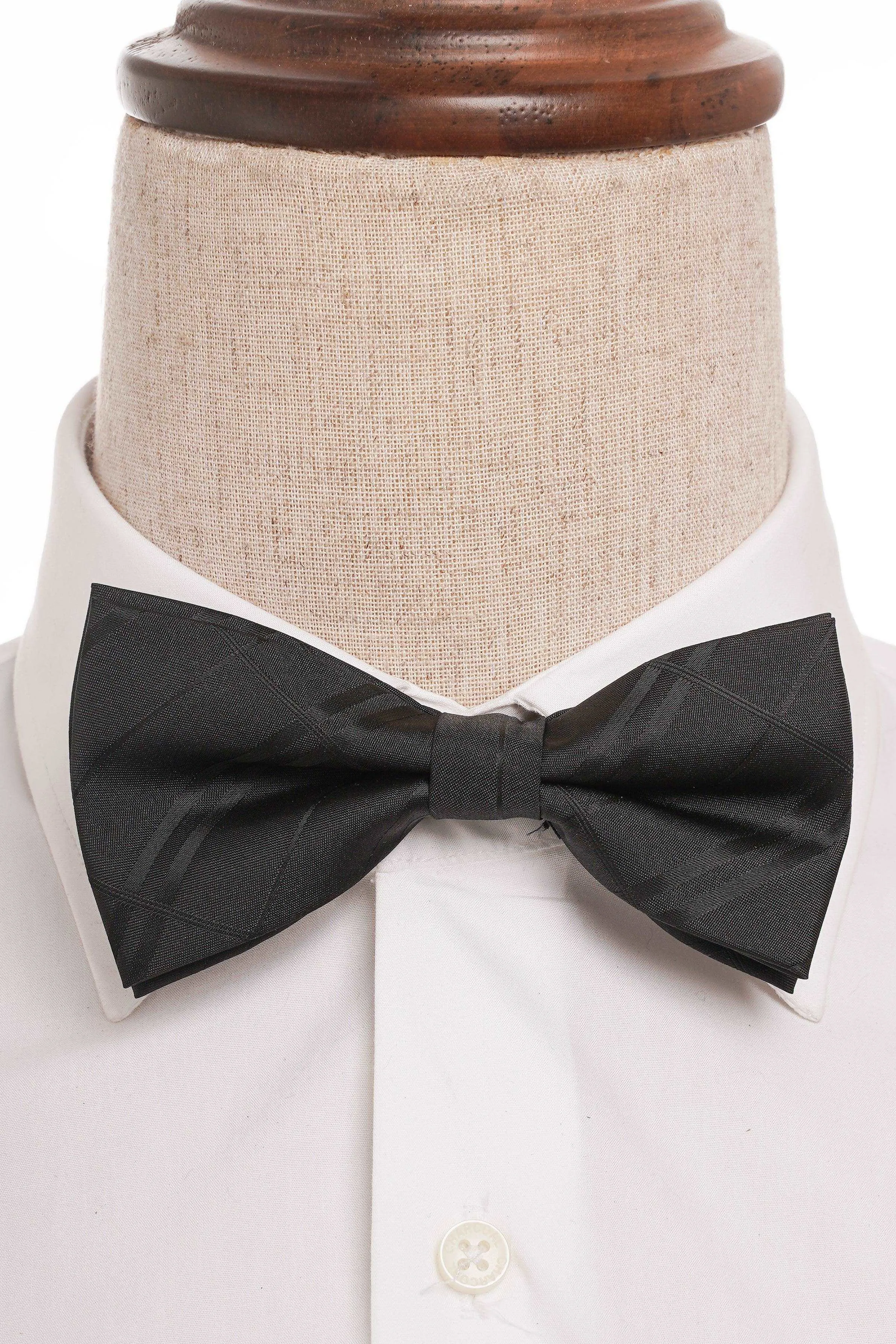 BOW TIE