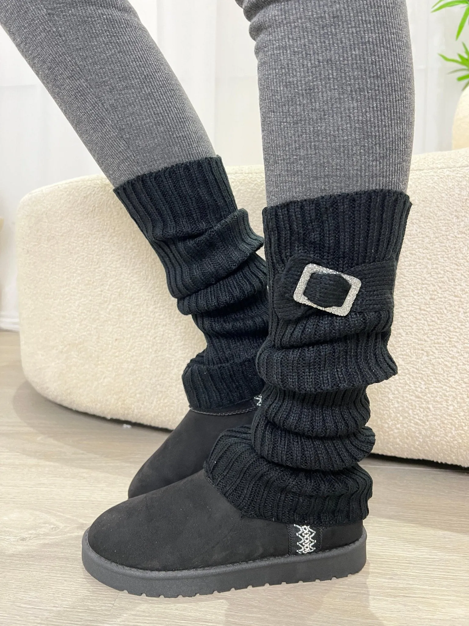 Buckle Leg Warmer