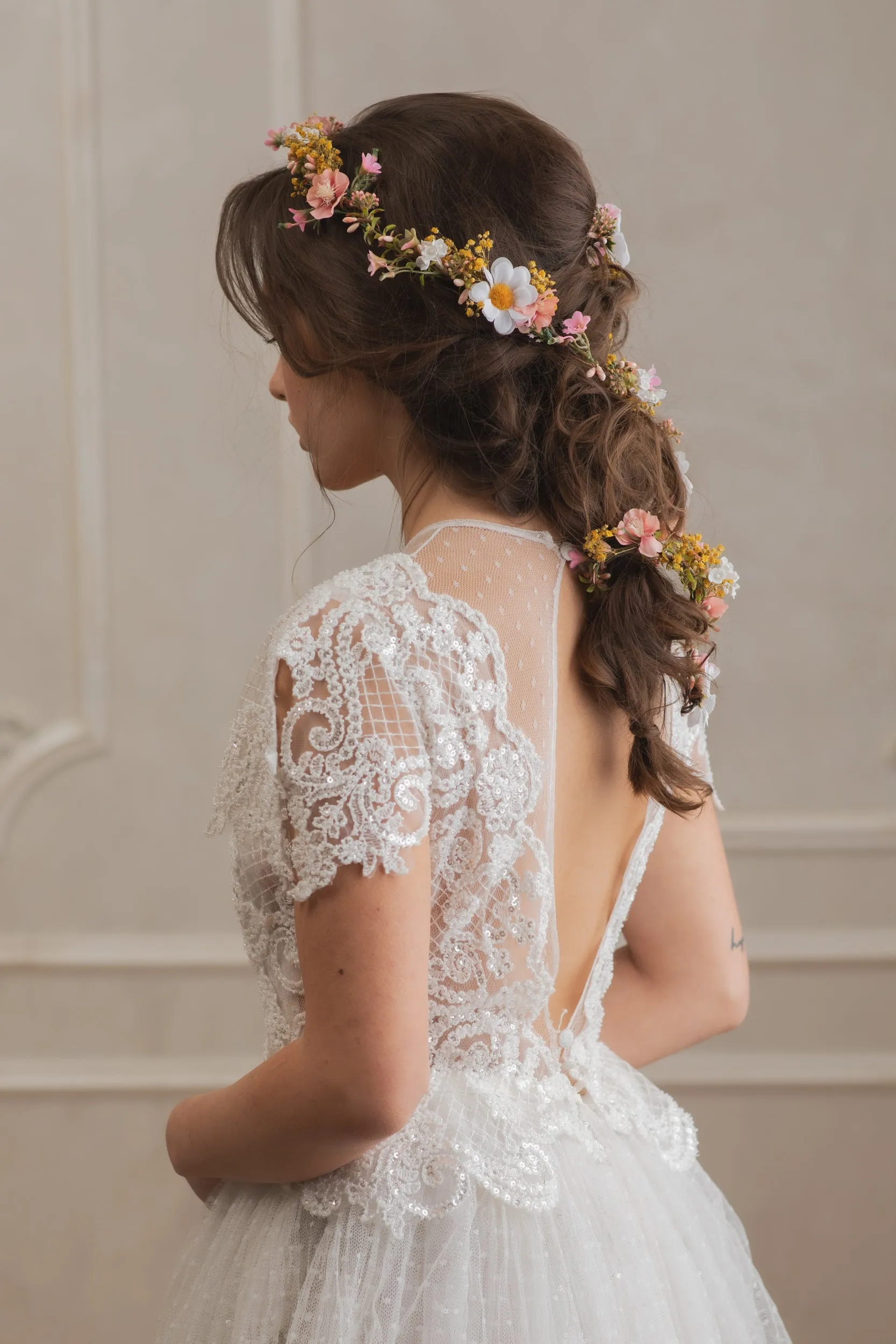Daisy bendable bridal hair garland Wedding flower garland Meadow hair flowers Long shapeable garland Hair vine for bride Customisable