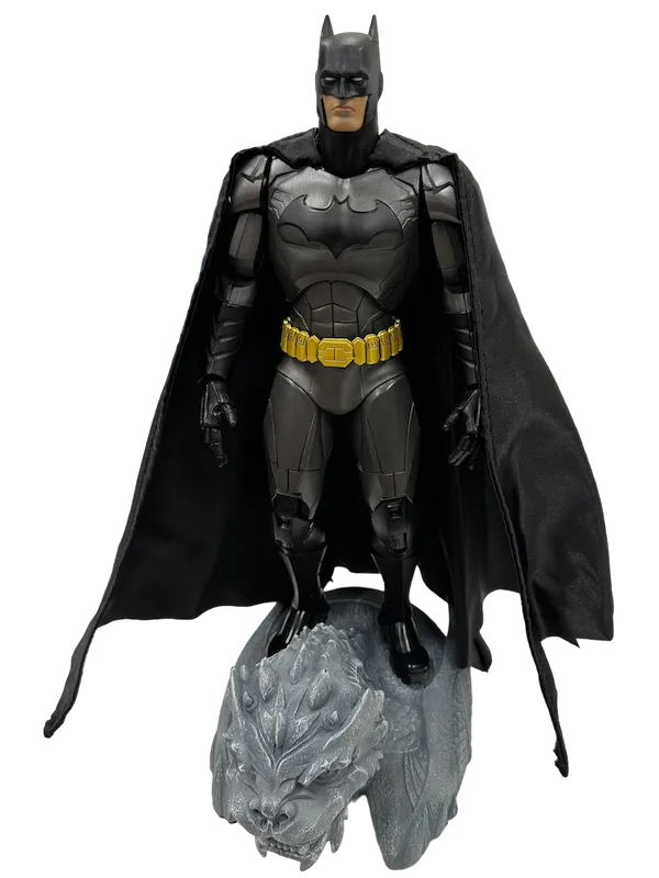 (DAMAGED) BATMAN SUPER ALLOY METAL 1/6 SCALE FIGURE BY JIM LEE