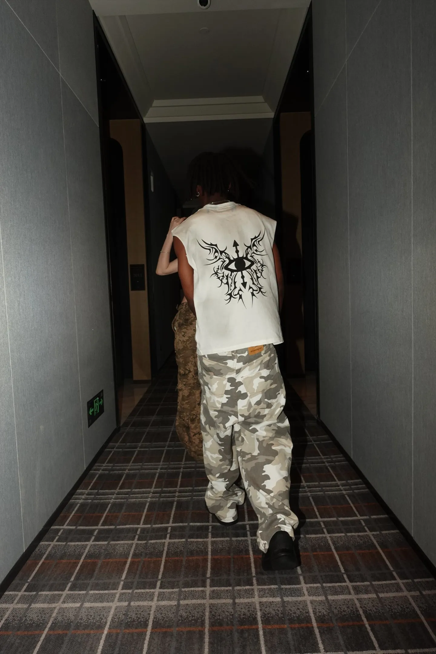 Destroyed Loose Printed Stitching Round Neck Vest