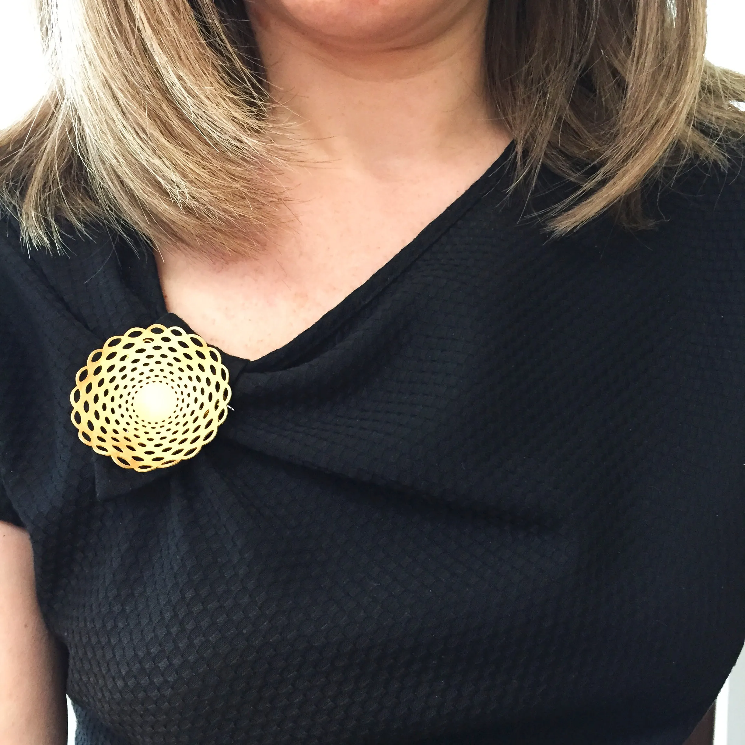 DoilyMoily Brooch - Doily