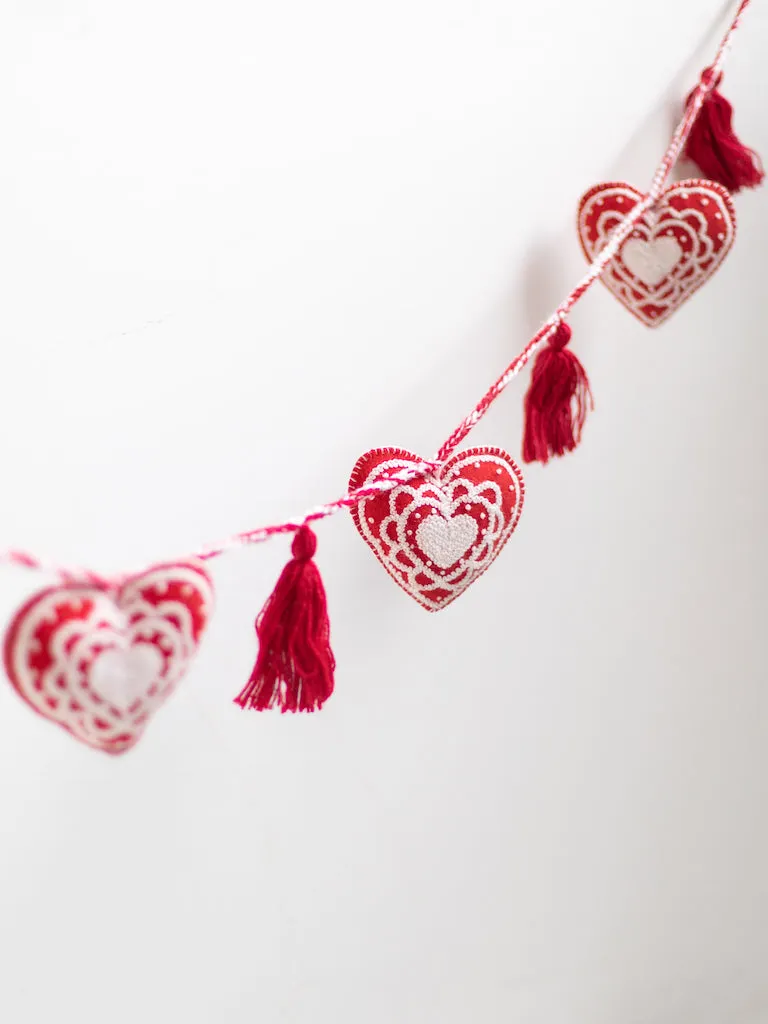 Red Valentine Garland