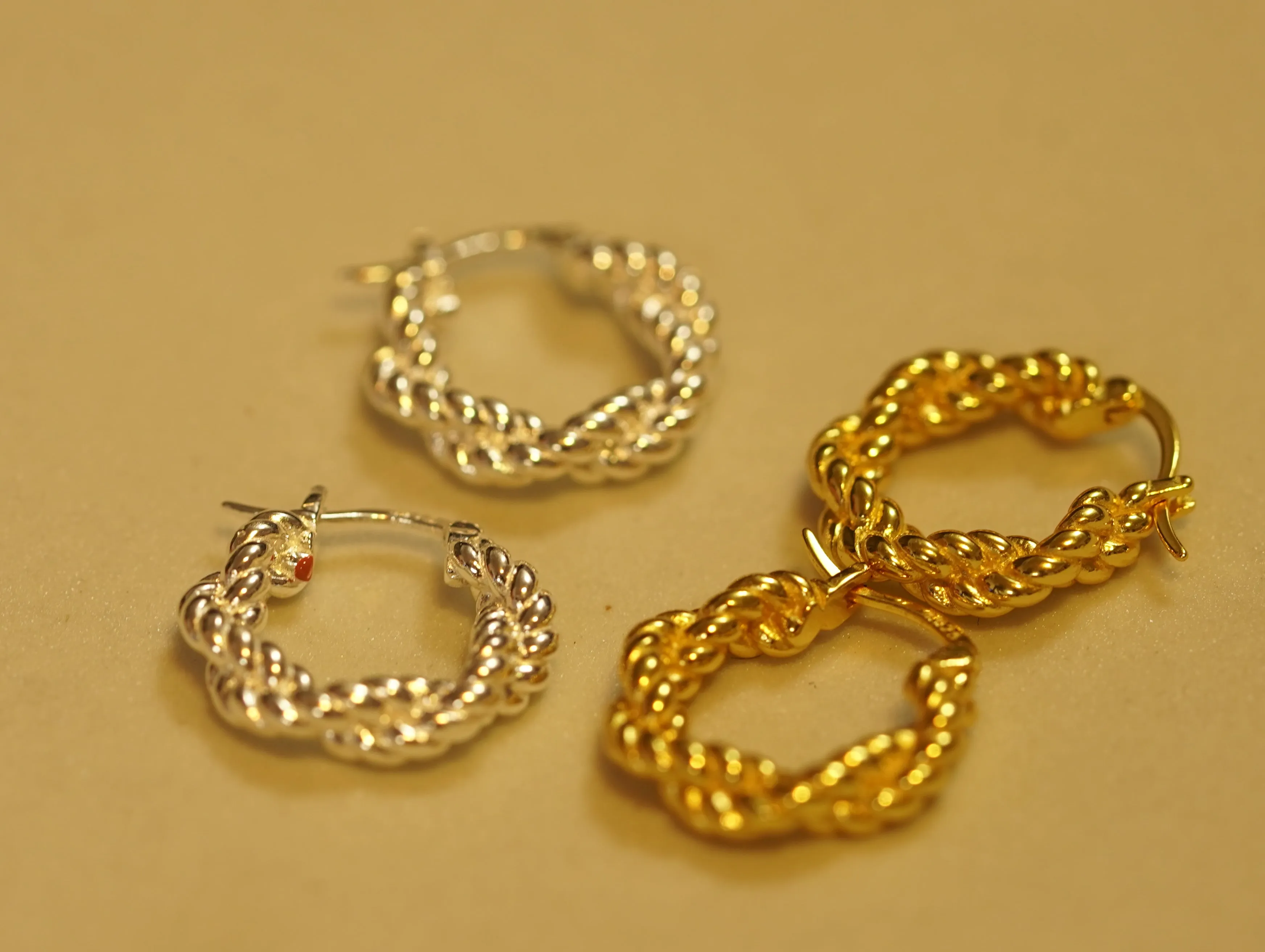 Streetwear Twist Sterling Silver Plating Hoop Earrings - Color: Gold