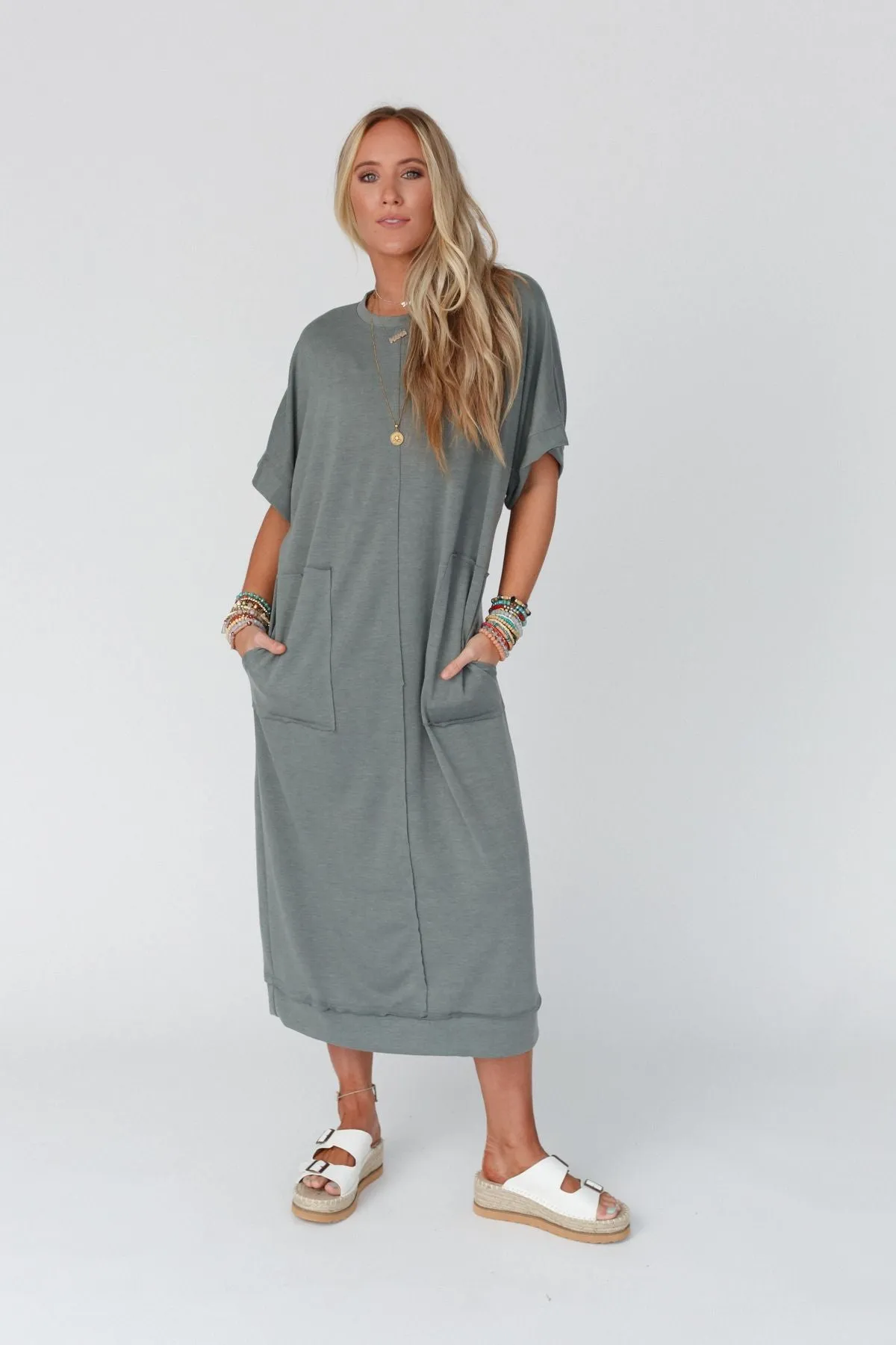 The Nest Laurel Short Sleeve Maxi Dress - Olive