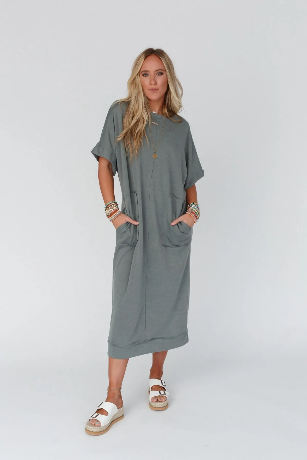 The Nest Laurel Short Sleeve Maxi Dress - Olive