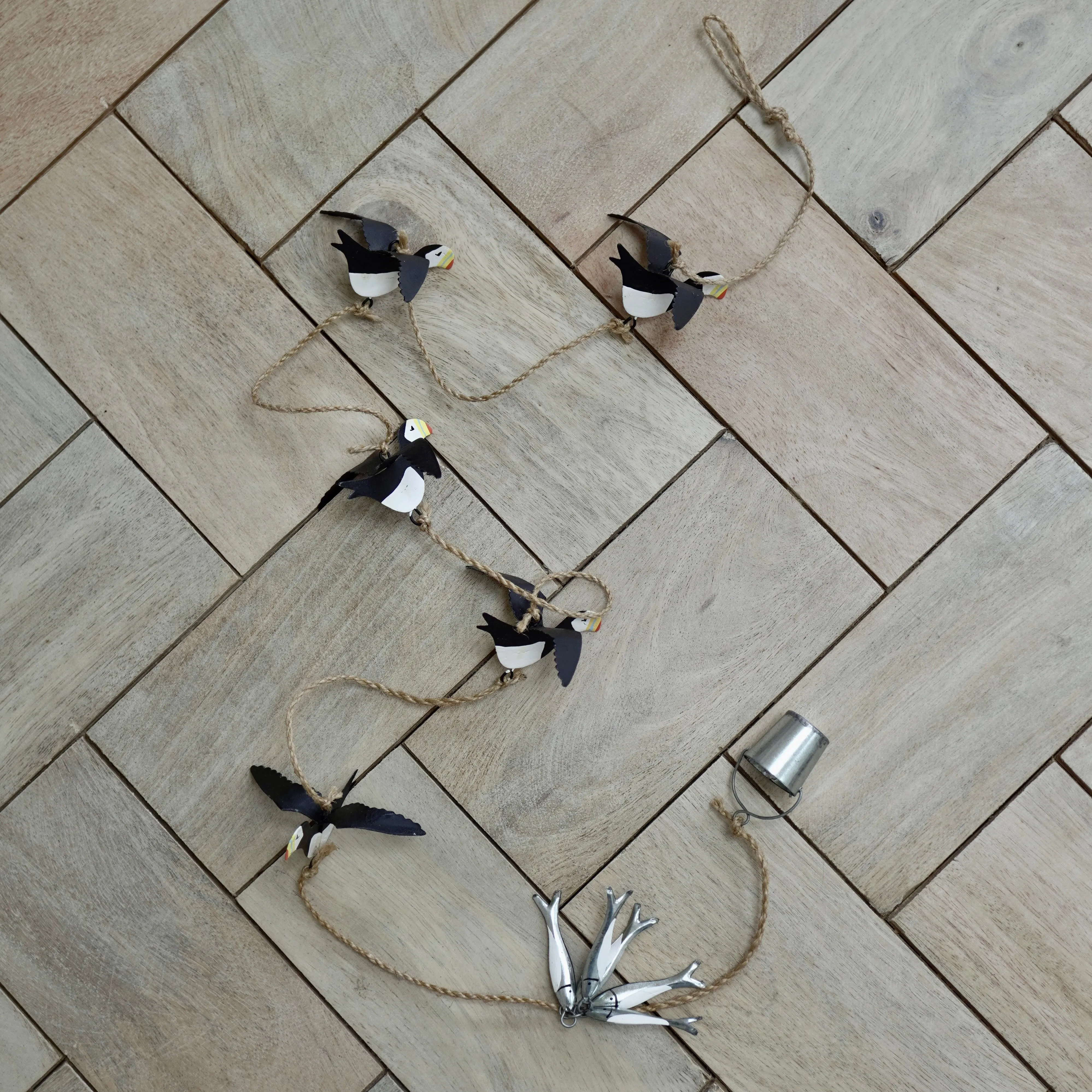 Vertical Puffin Garland